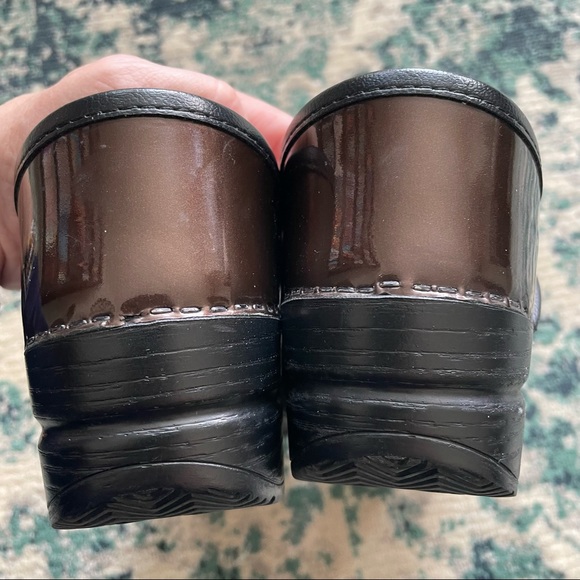 DANSKO Brown Bronze Patent 
Leather Clogs Professional Comfort Shoe Size 36 - Picture 6 of 9